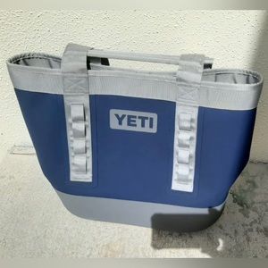 Yeti Camino Carryall Navy - in excellent preowned condition.